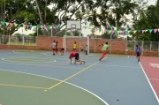 Polideportivo: Partidos en el polideportivo Los Guarataros en Arauca.